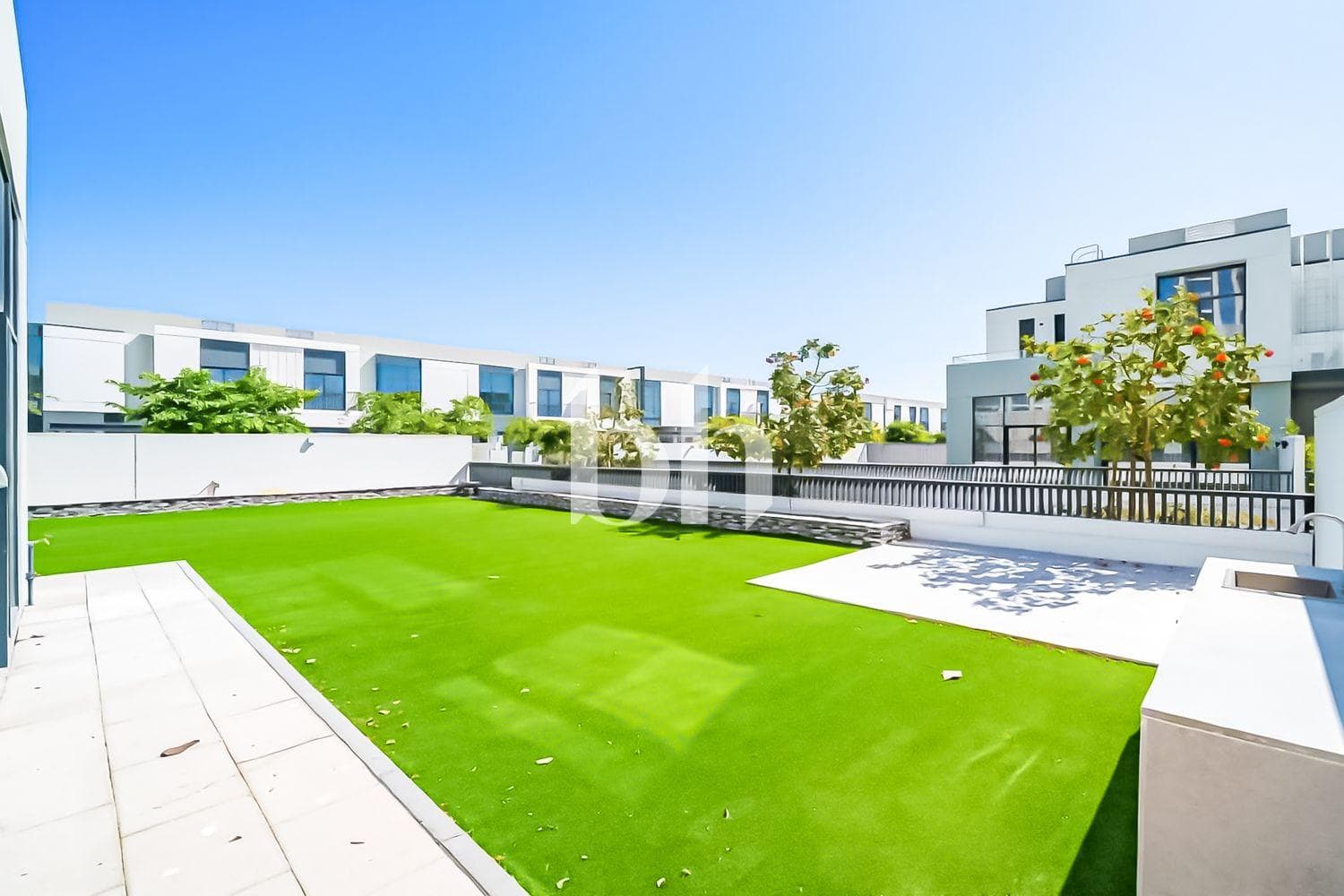 4 Bedroom Villa in Murooj Al Furjan West - photo 2