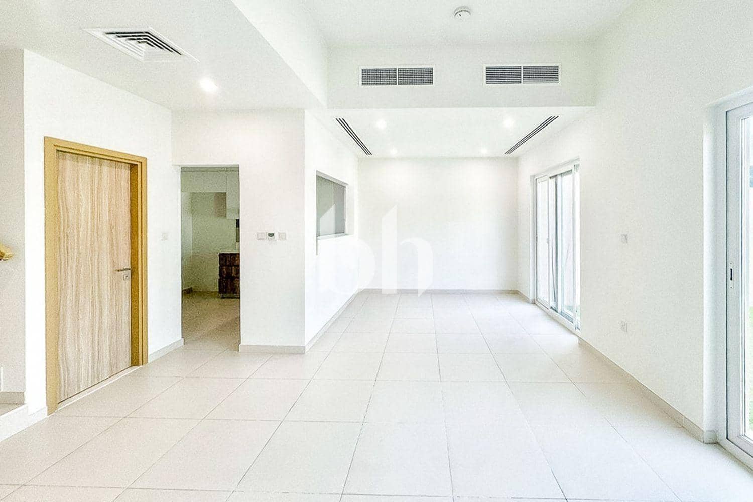 3 Bedroom Townhouse in Amaranta B - photo 2