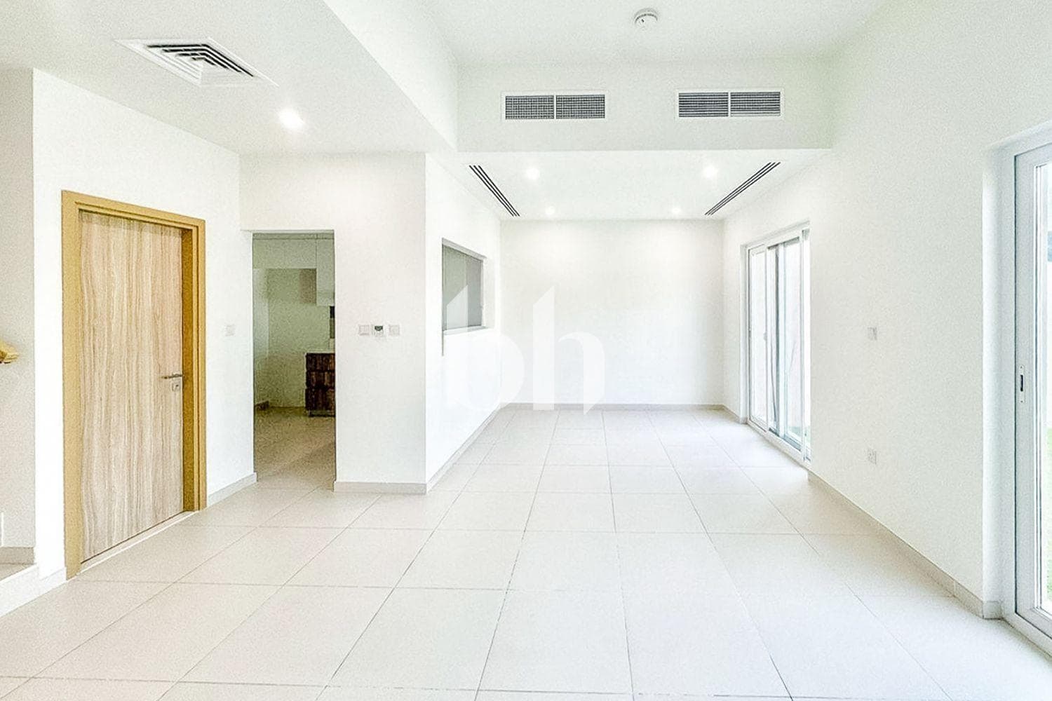 3 Bedroom Townhouse in Amaranta B - photo 2
