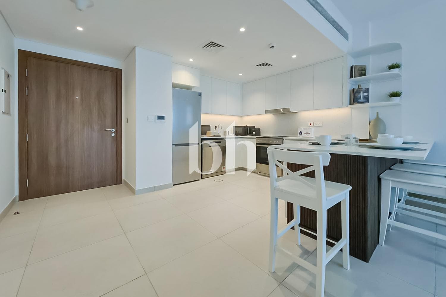 1 Bedroom Apartment in Jadeel - photo 1