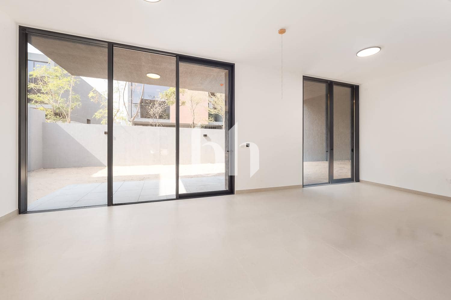 4 Bedroom Townhouse in Saro - photo 2