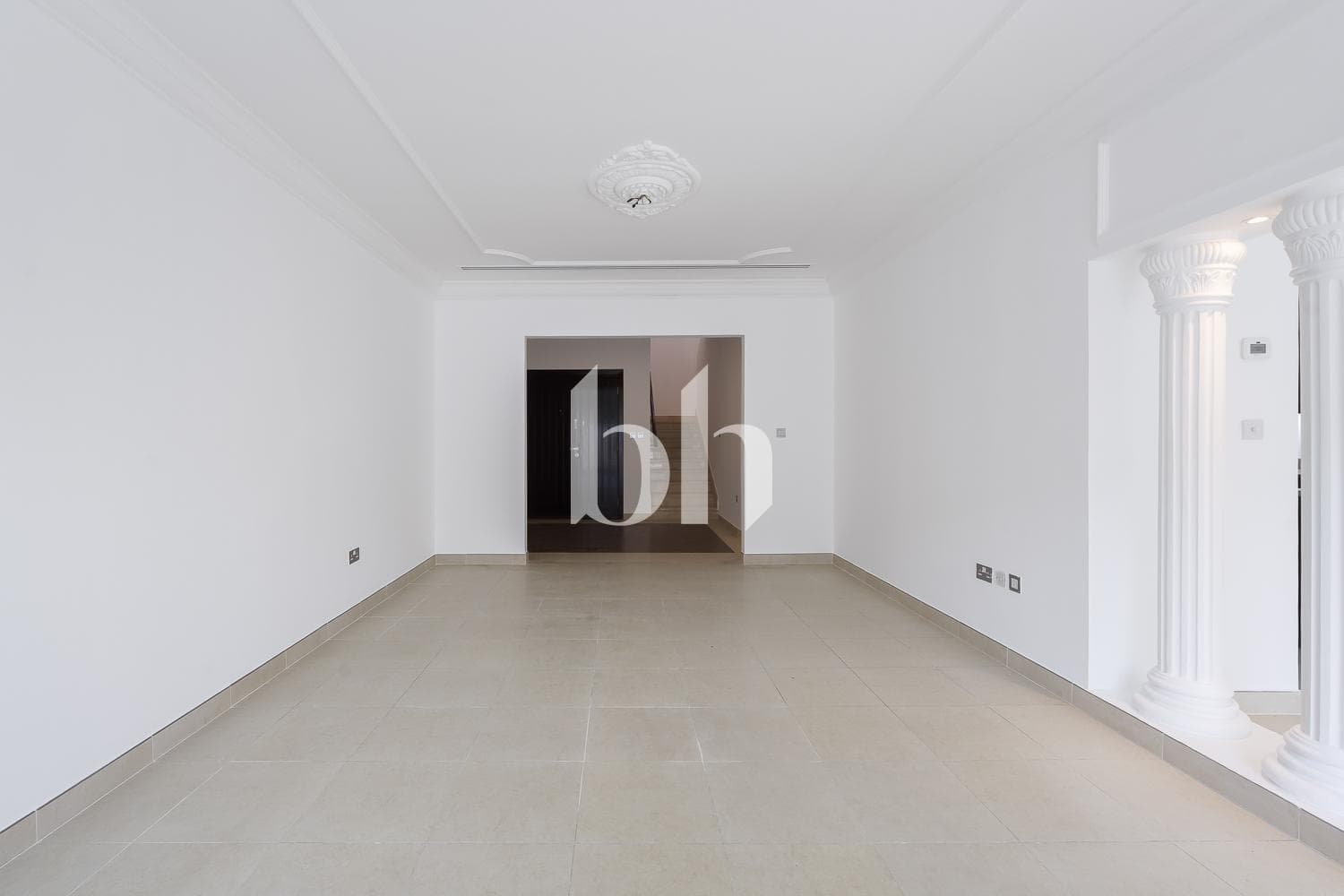 3 Bedroom Townhouse in Jumeirah Village Triangle - photo 2