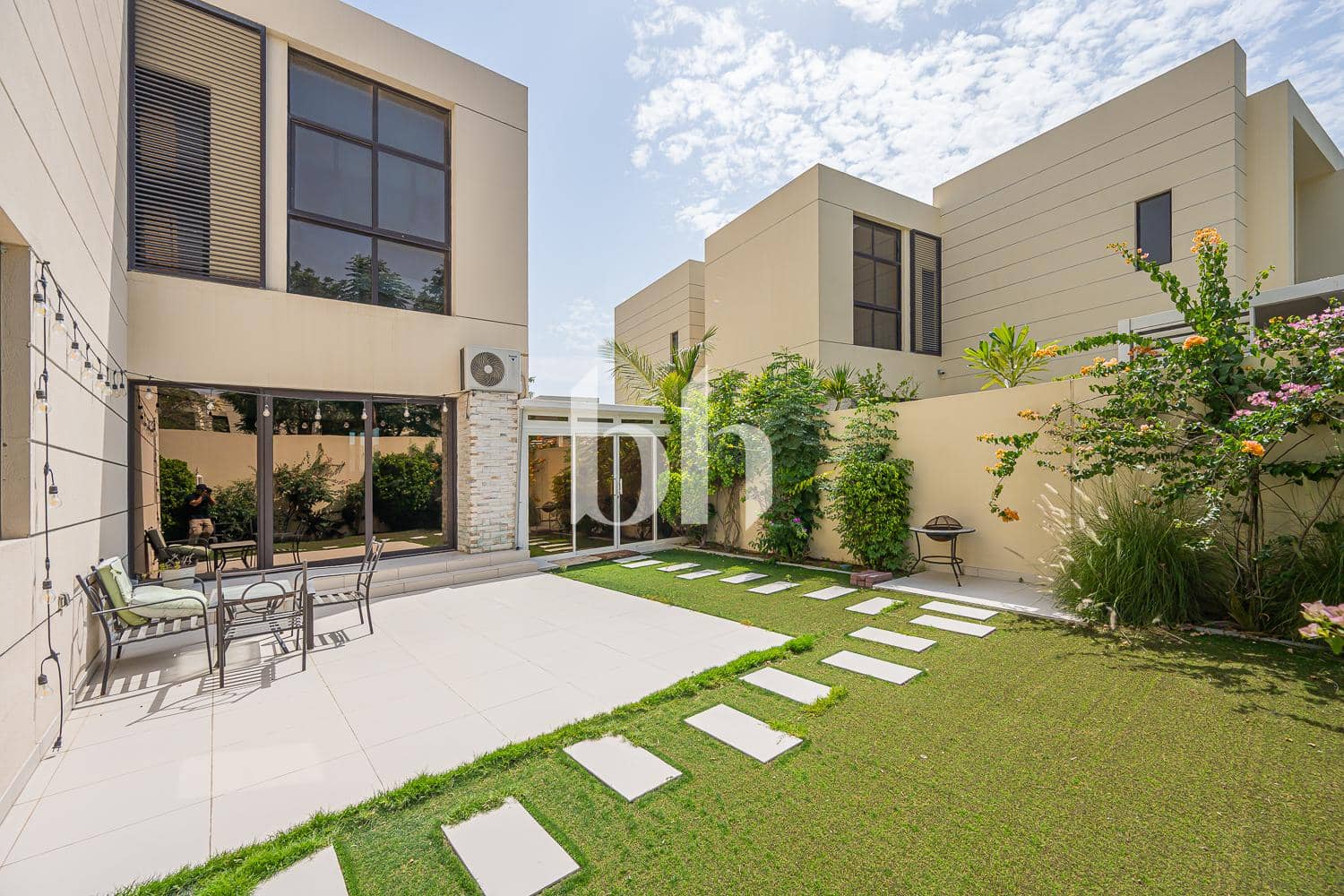4 Bedroom Villa in Queens Meadow - photo 1