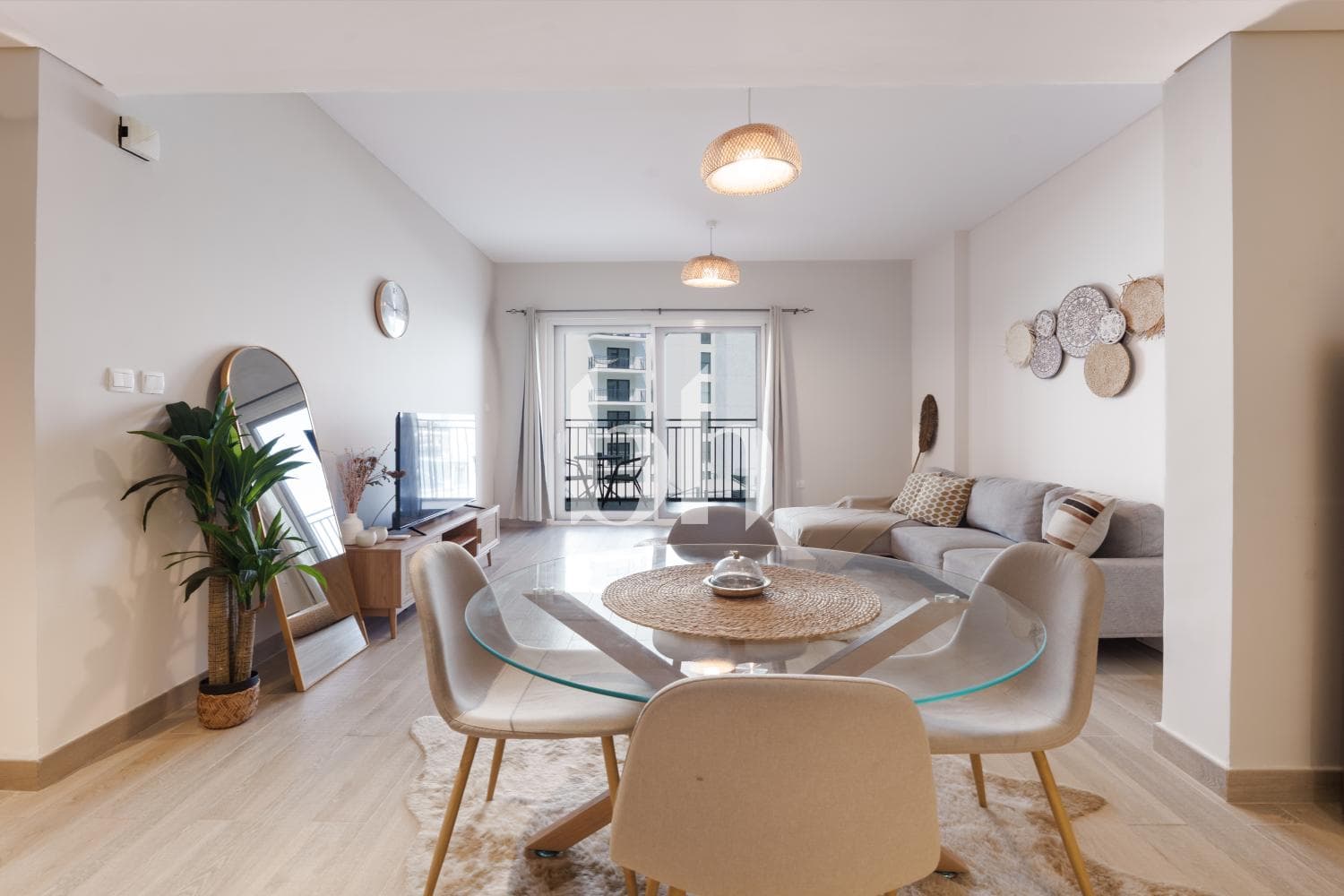 1 Bedroom Apartment in Waters Edge - photo 1