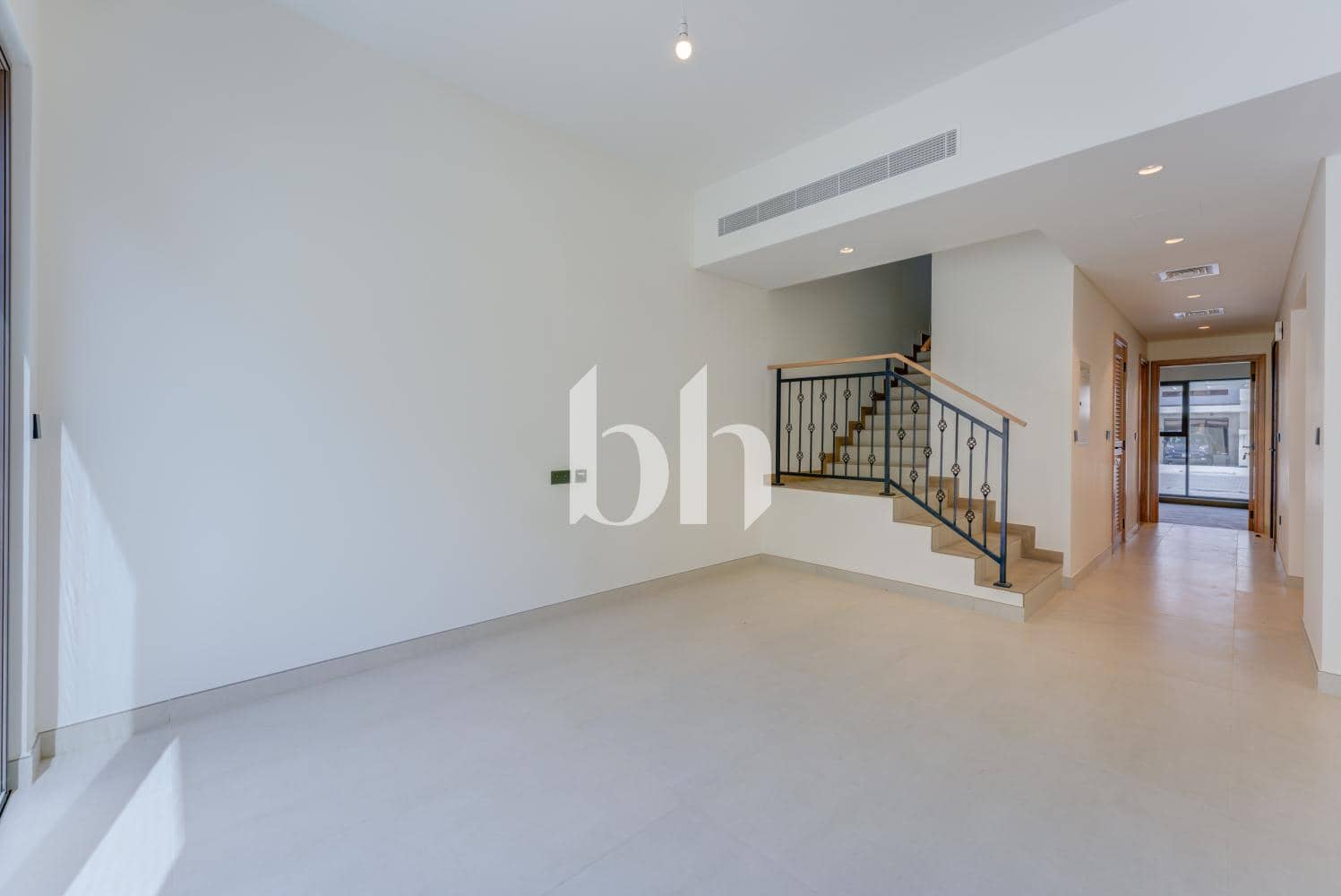 4 Bedroom Townhouse in Costa Brava 1 - photo 2