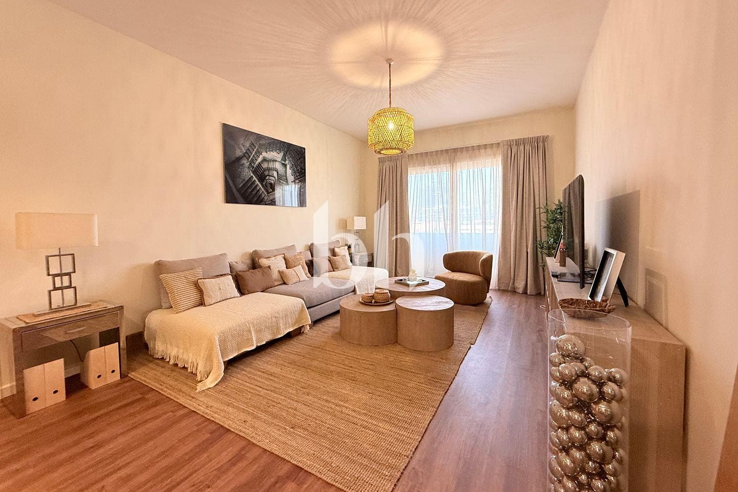 1 Bedroom Apartment in Gardenia Residency 2 - photo 1