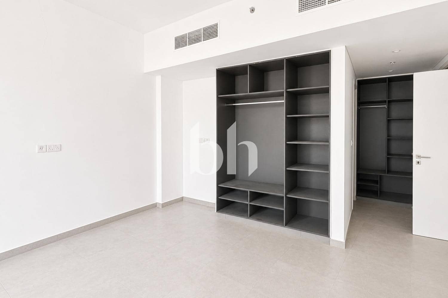 2 Bedroom Apartment in Nasaq 4 - photo 2