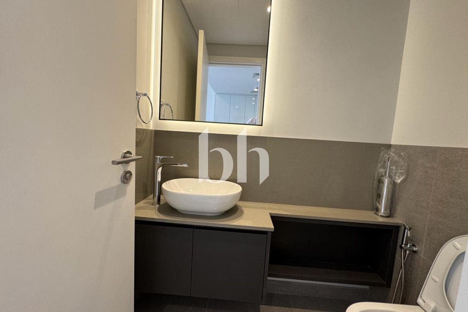 1 Bedroom Apartment in Vida Residences - photo 1