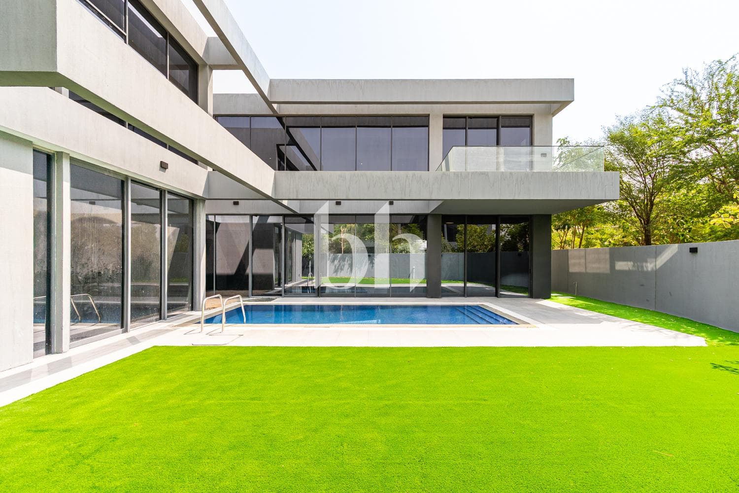 5 Bedroom Villa in Saro