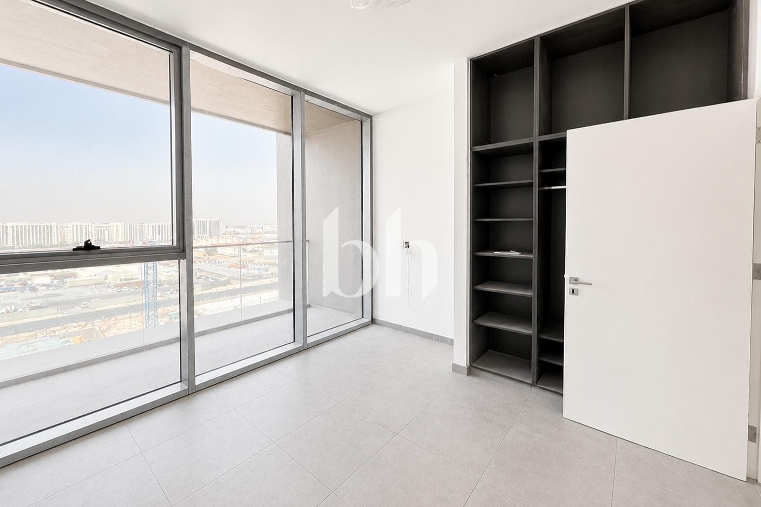 3 Bedroom Apartment in Nasaq 4 - photo 2
