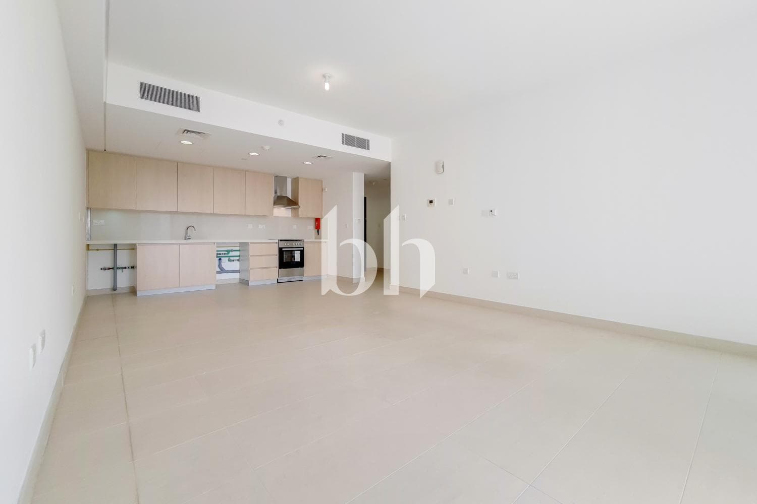 1 Bedroom Apartment in Building C - photo 2