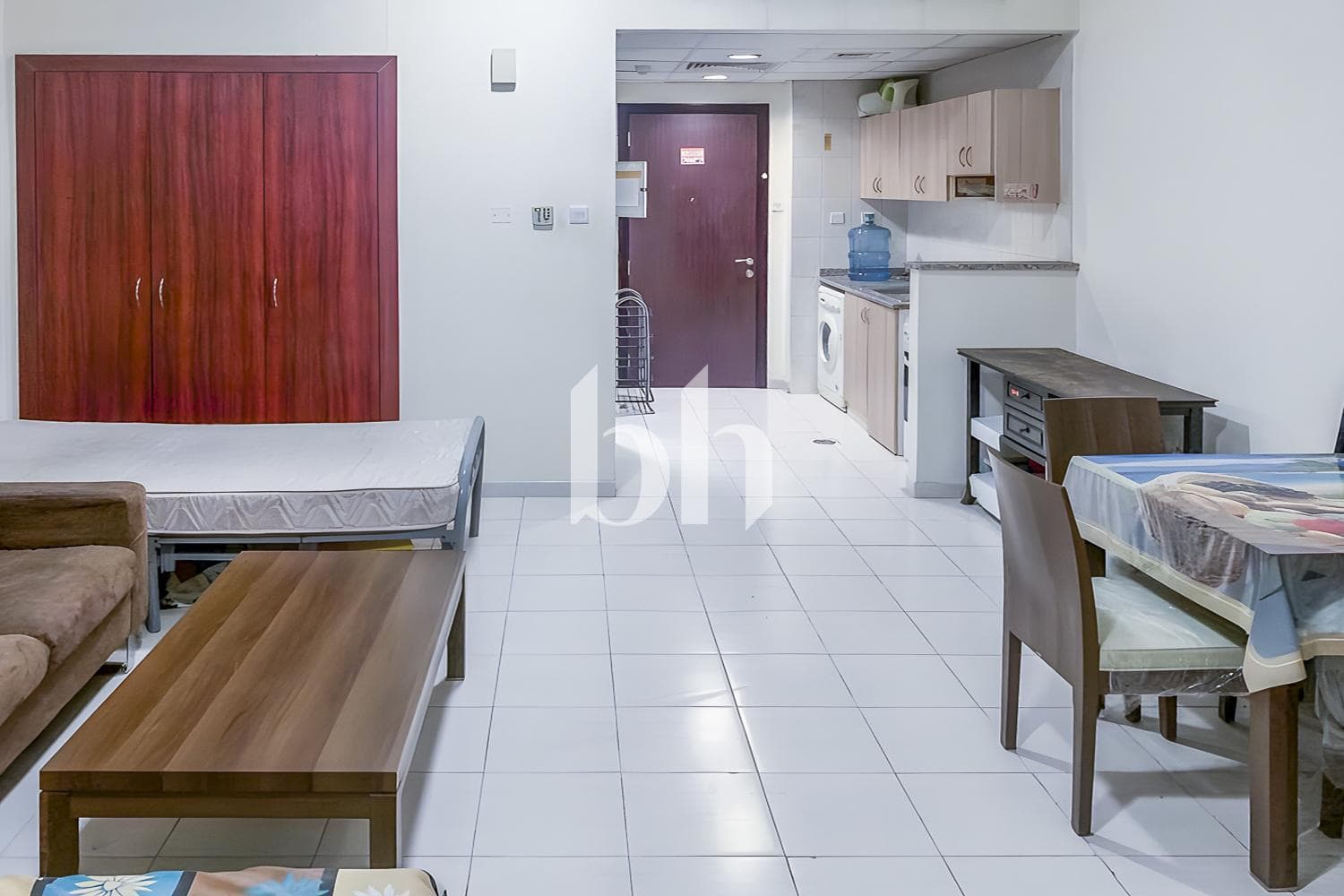 1 Bedroom Apartment in L12 - photo 2