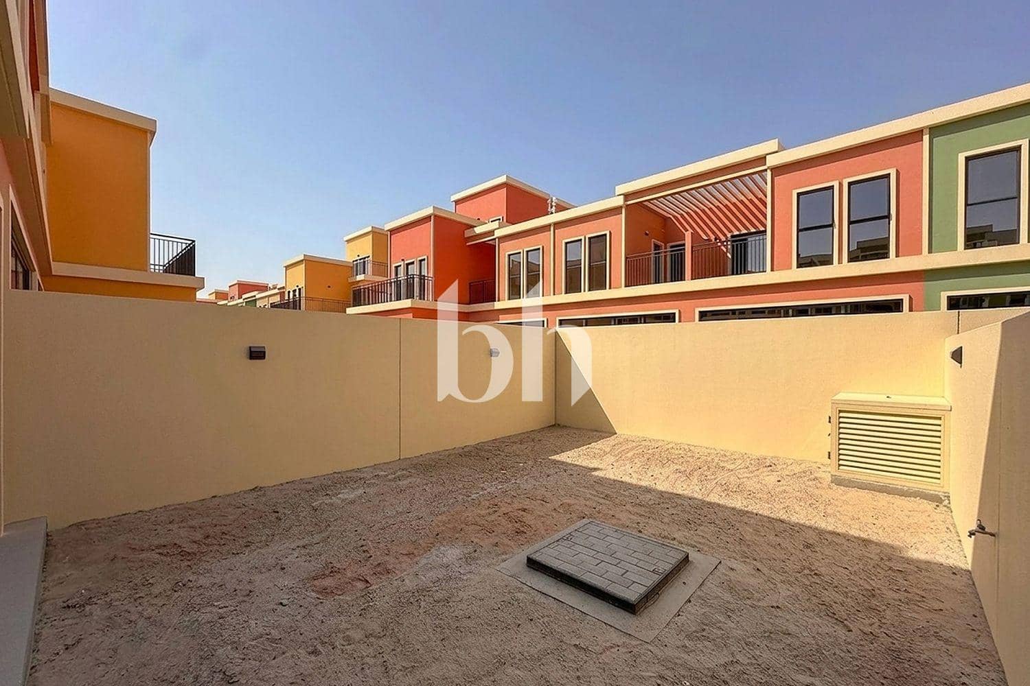 3 Bedroom Townhouse in Portofino - photo 2