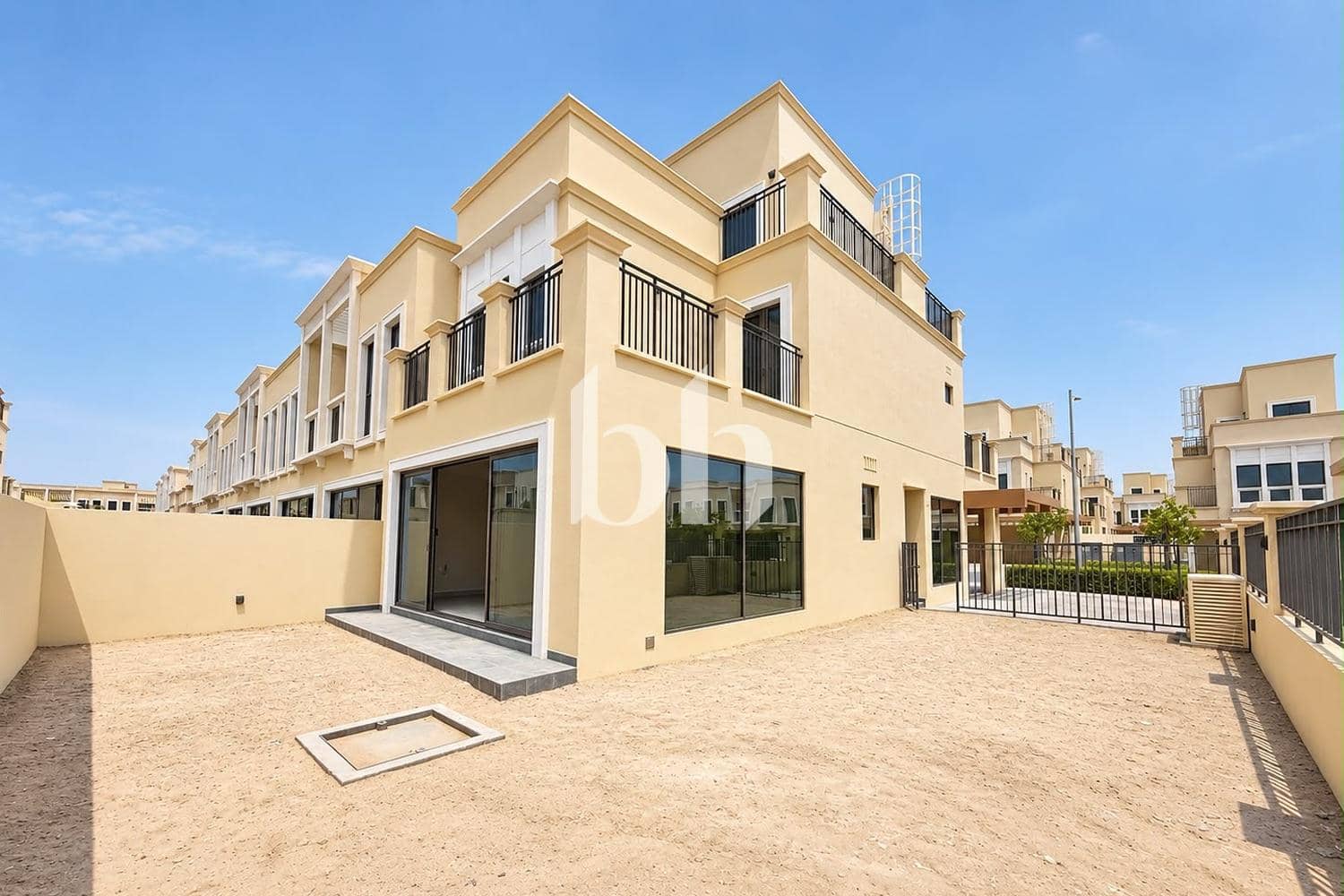 5 Bedroom Townhouse in Malta 2