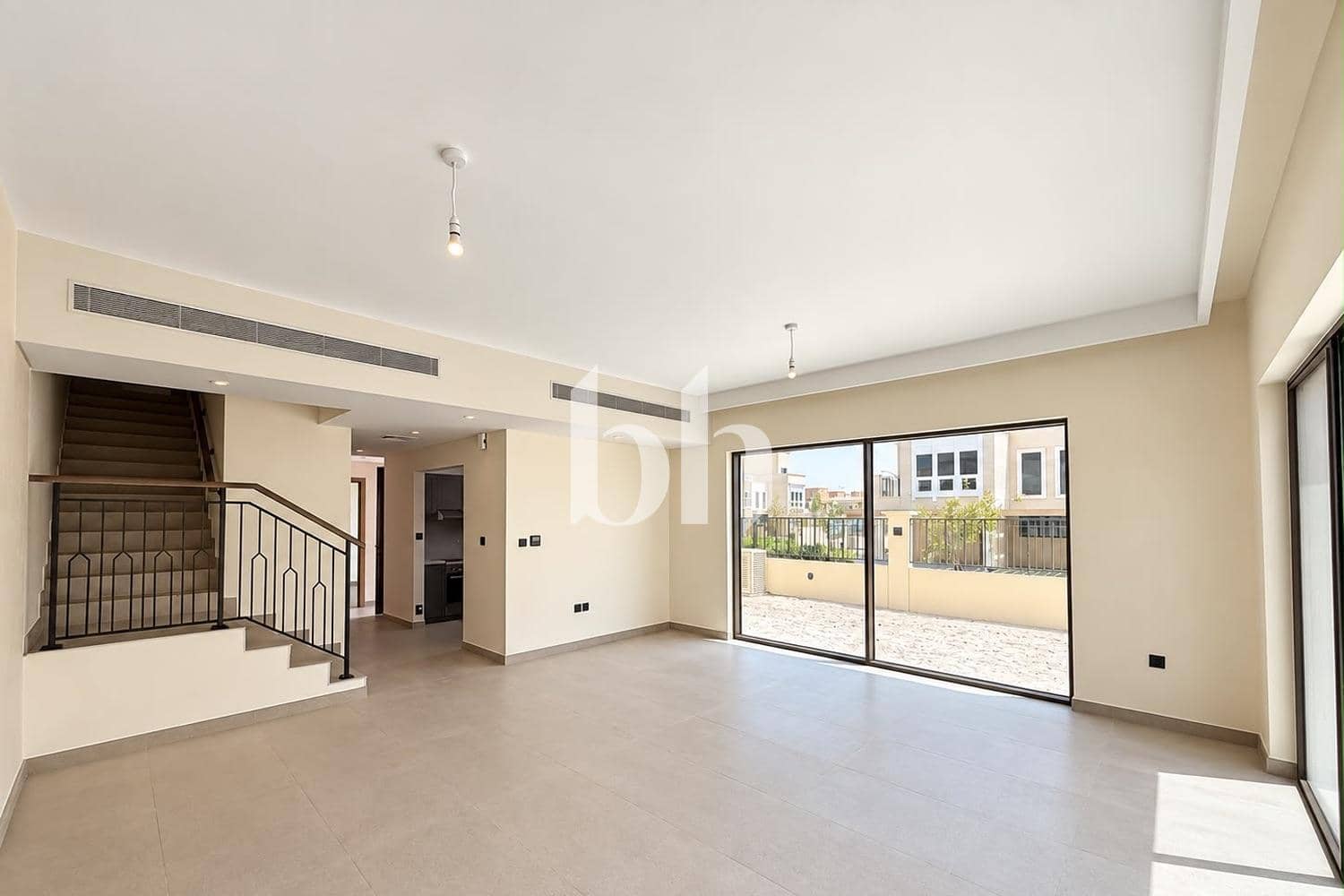 5 Bedroom Townhouse in Malta 2 - photo 2