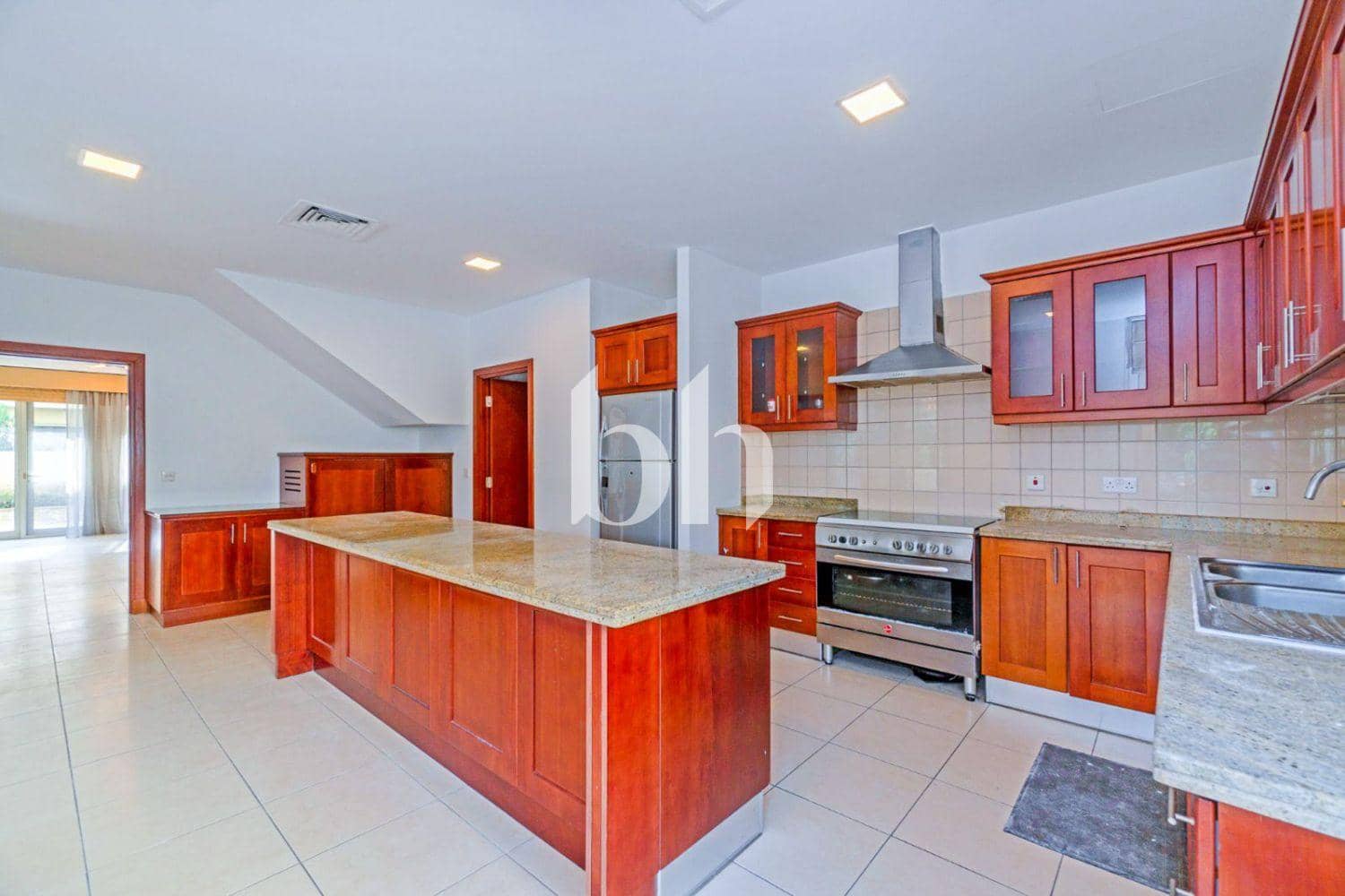 5 Bedroom Villa in Saheel 2 - photo 1