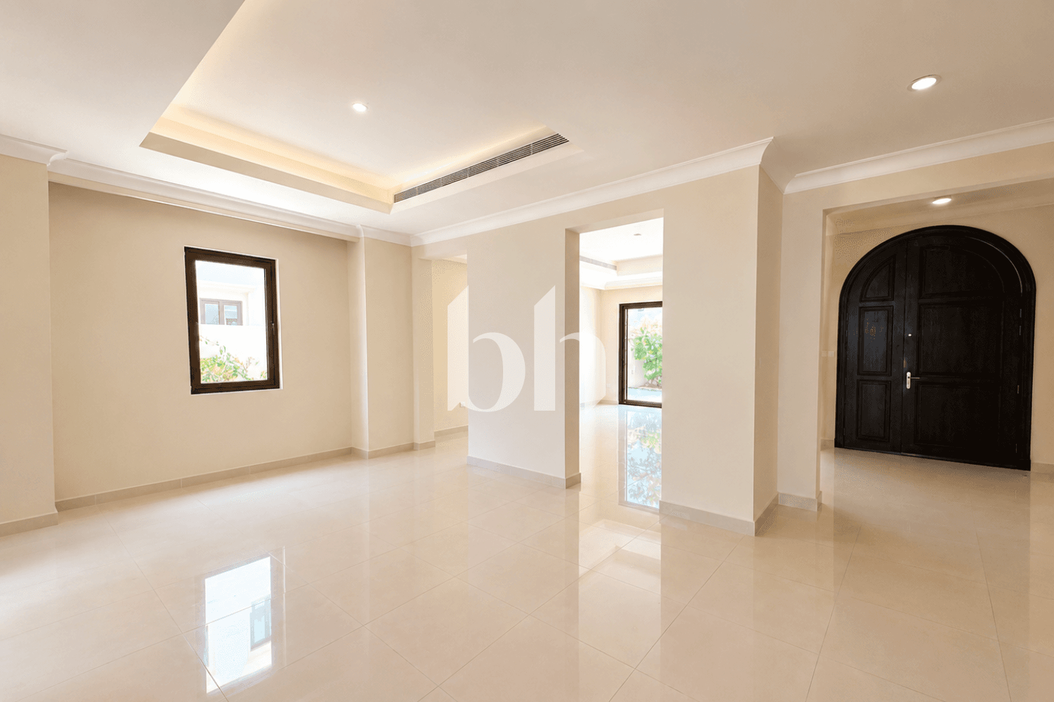 4 Bedroom Villa in Rasha - photo 1