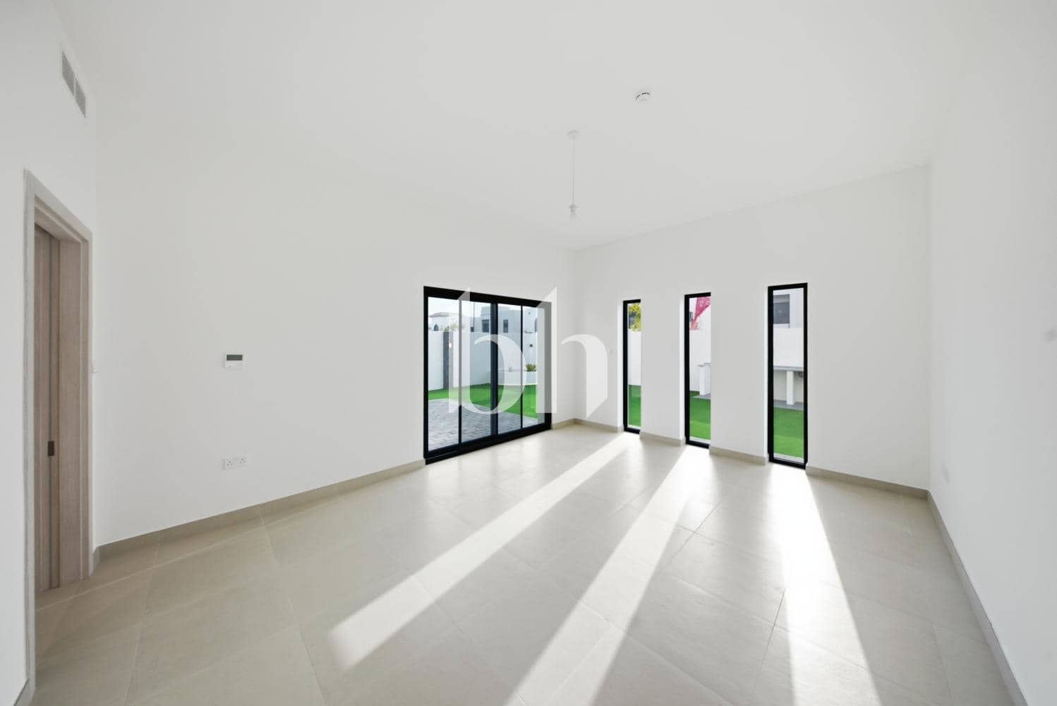4 Bedroom Villa in Fay Alreeman - photo 2