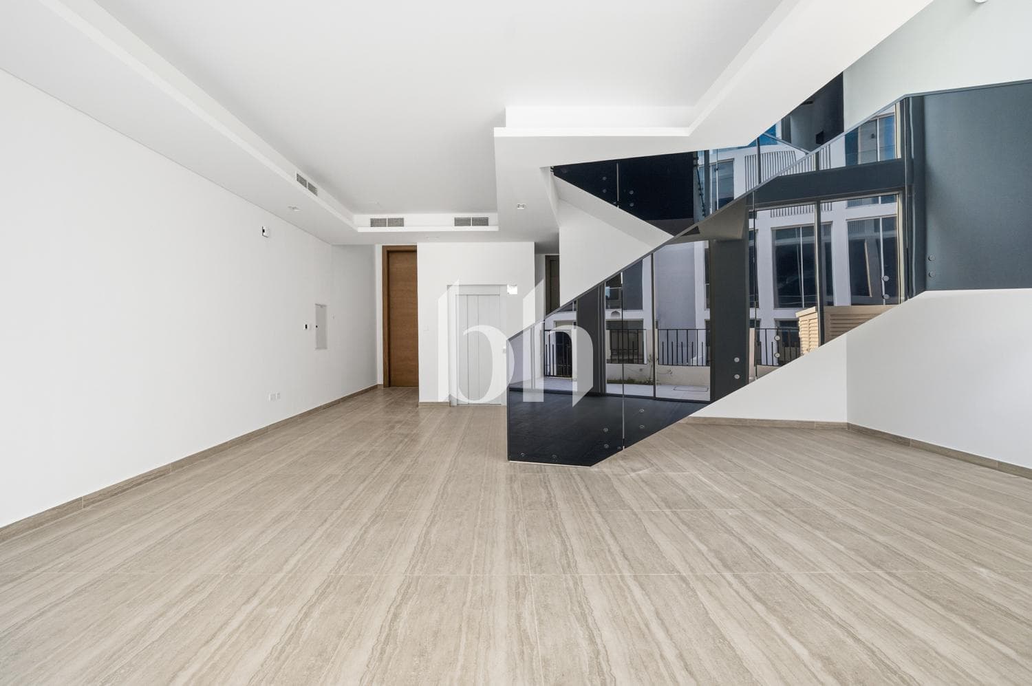 4 Bedroom Townhouse in Ixora 2 - photo 2