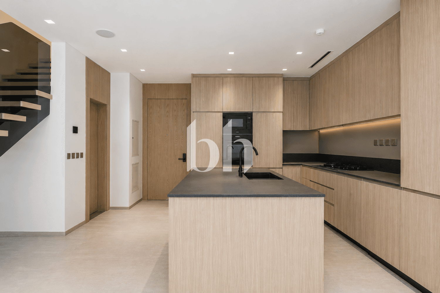 2 Bedroom Apartment in The Autograph - photo 2