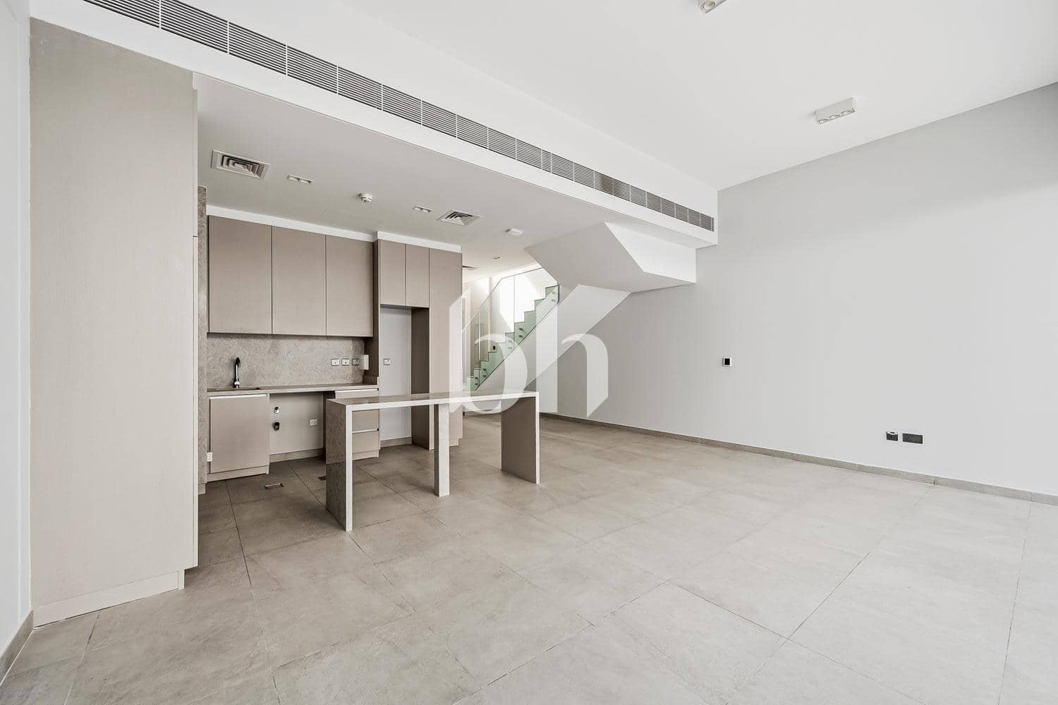 3 Bedroom Townhouse in MAG Eye