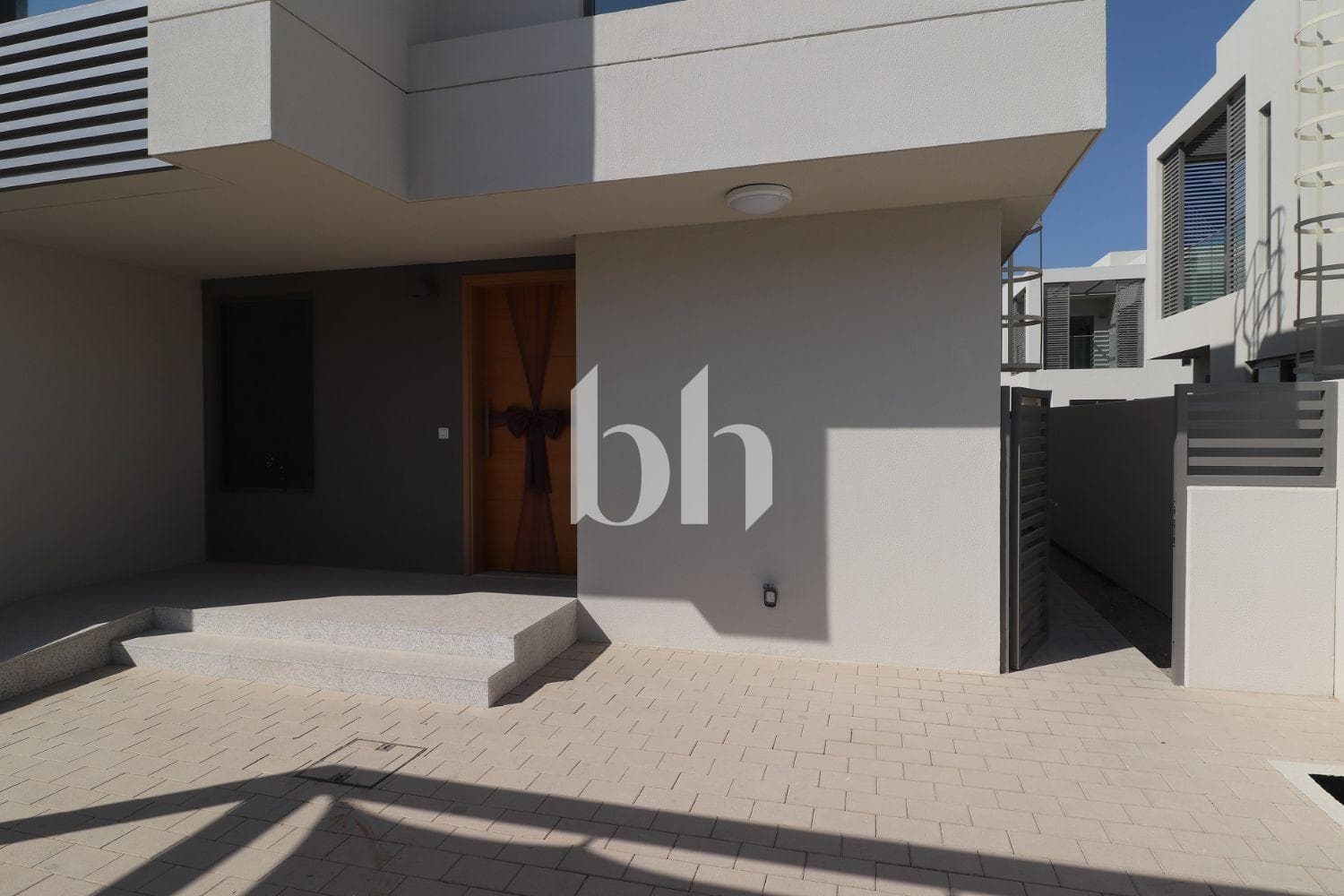 3 Bedroom Townhouse in Al Zahia 4 - photo 2