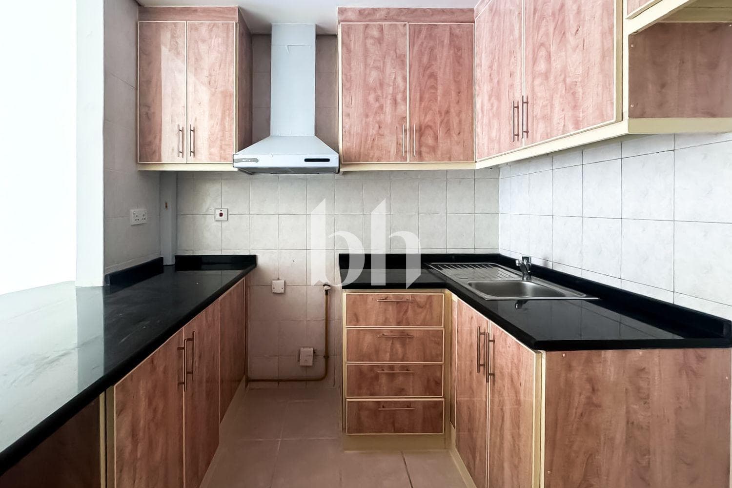 Studio Apartment in Building 256 - photo 2