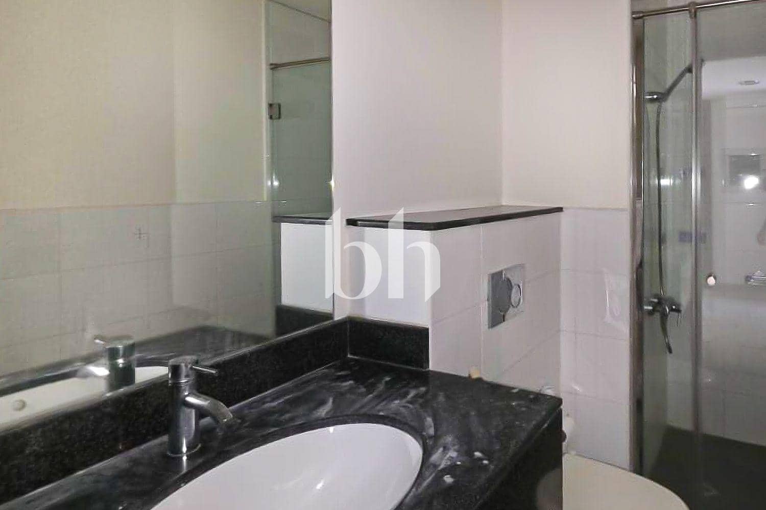 4 Bedroom Townhouse in Al Zahia 1 - photo 2