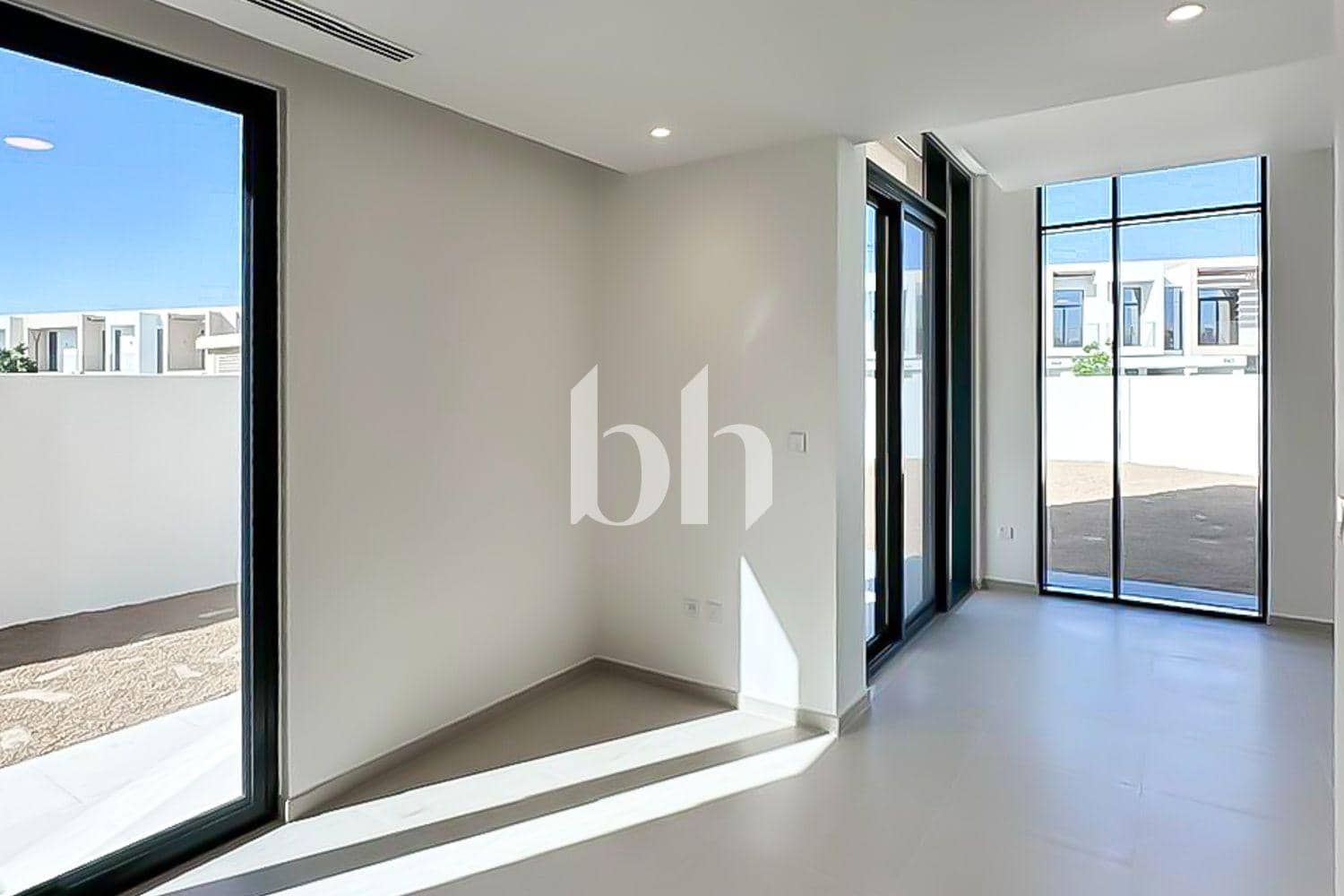4 Bedroom Villa in Greenview 3 - photo 2