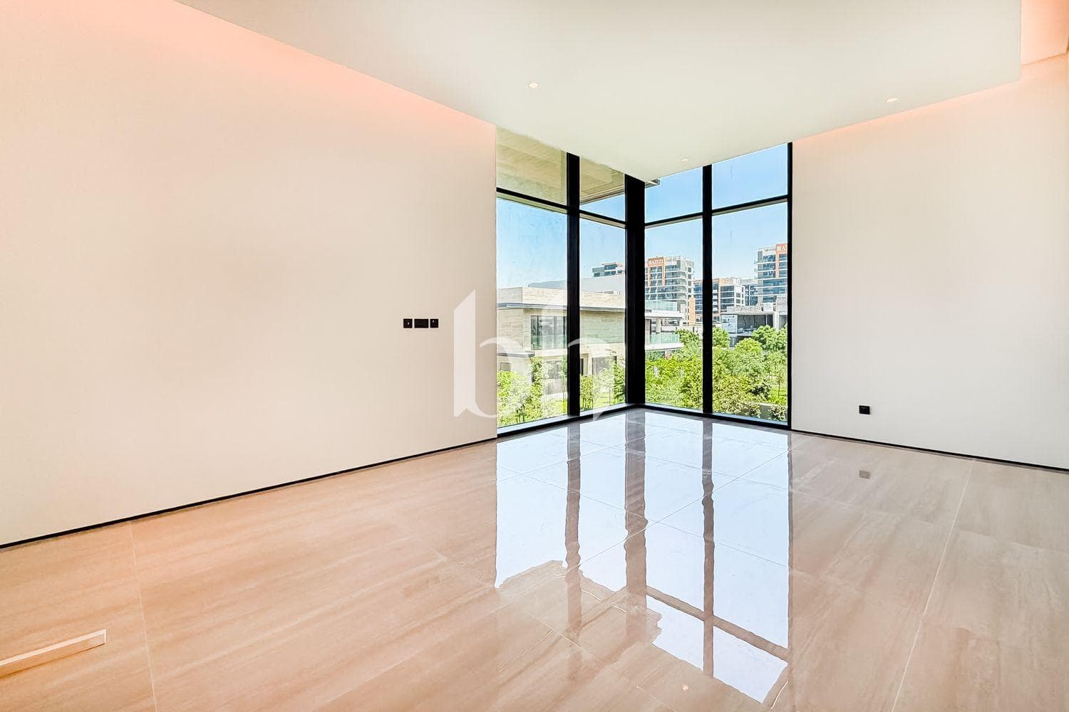 5 Bedroom Villa in Sobha Hartland Villas - Phase I - photo 2