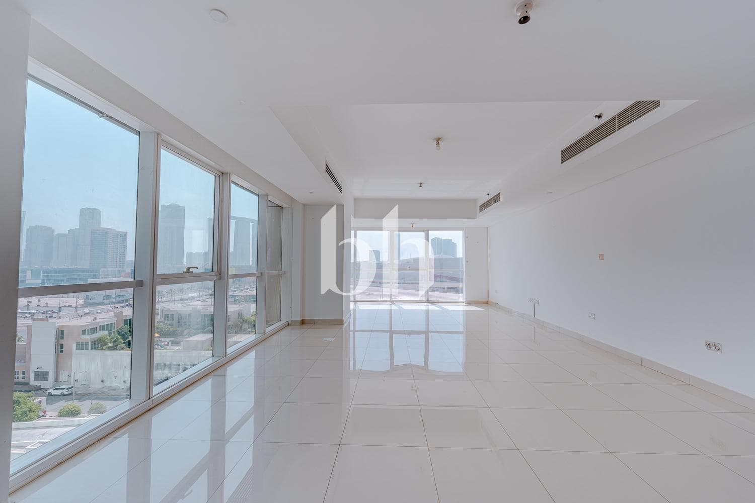 1 Bedroom Apartment in Al Durrah Tower - photo 1