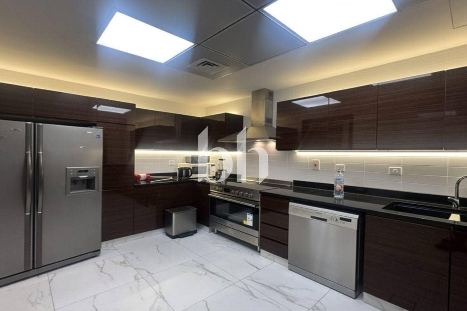 4 Bedroom Townhouse in East Village - photo 2
