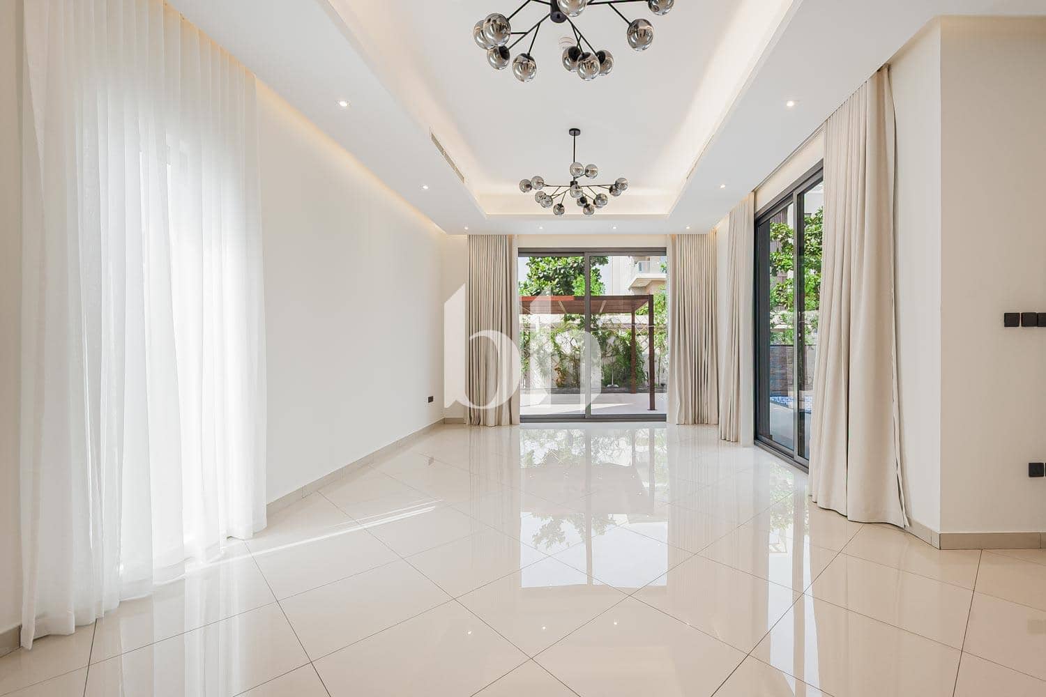 4 Bedroom Villa in Al Zahia 6 - photo 2