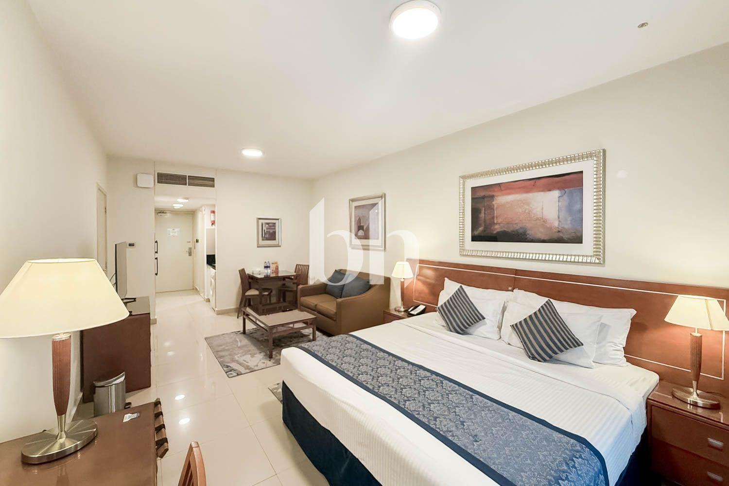 Studio Apartment in Golden Sands 3 Hotel Apartments - photo 2