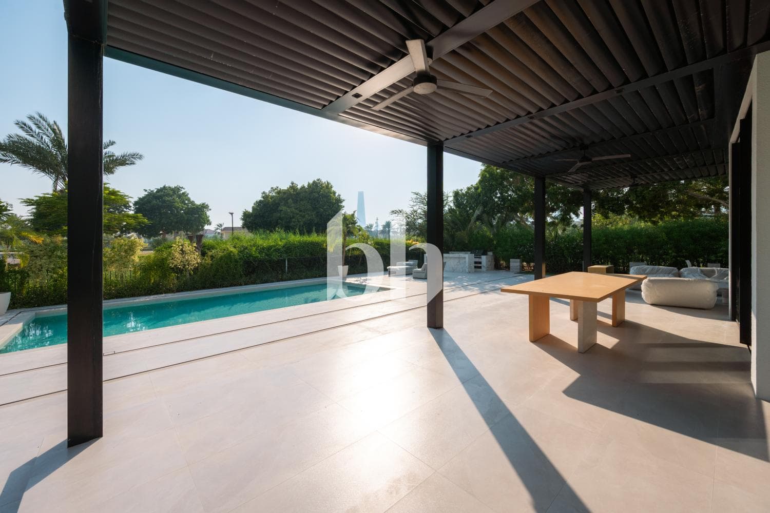 5 Bedroom Villa in Entertainment Foyer - photo 2