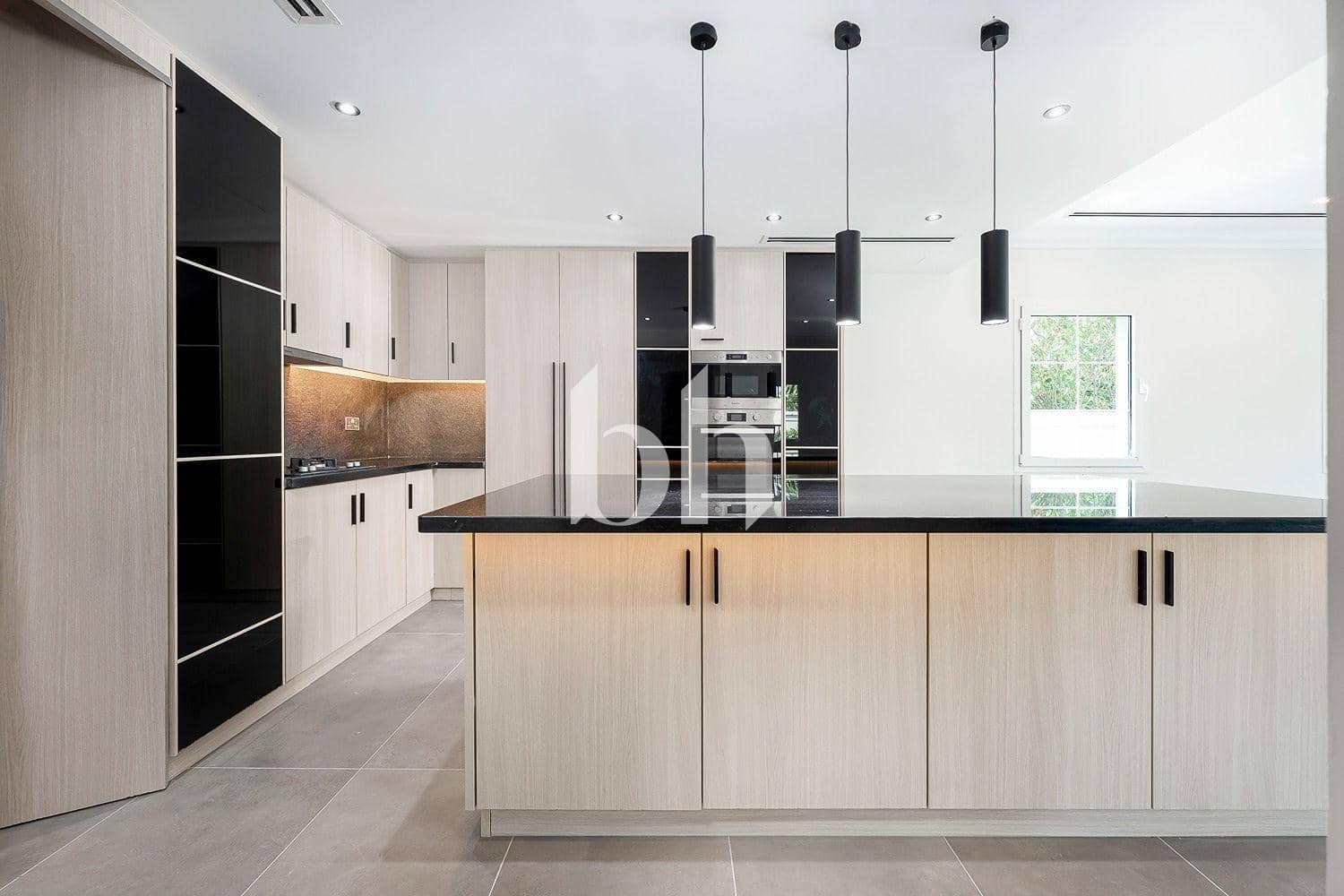3 Bedroom Villa in District 8F