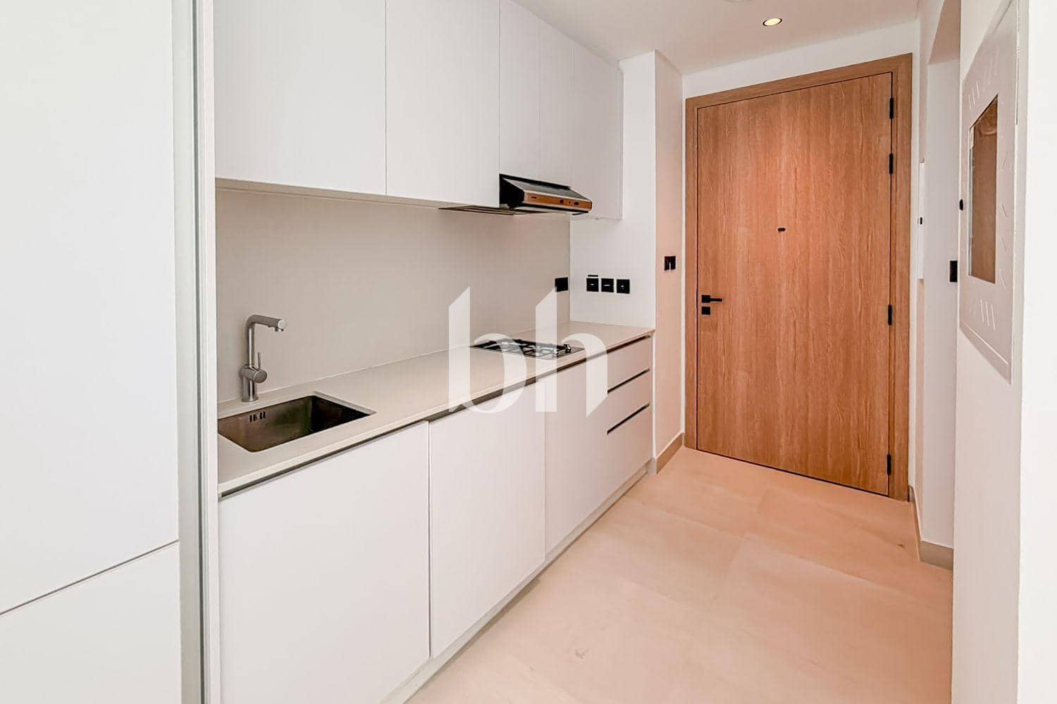 Studio Apartment in Aria Gardens B - photo 2
