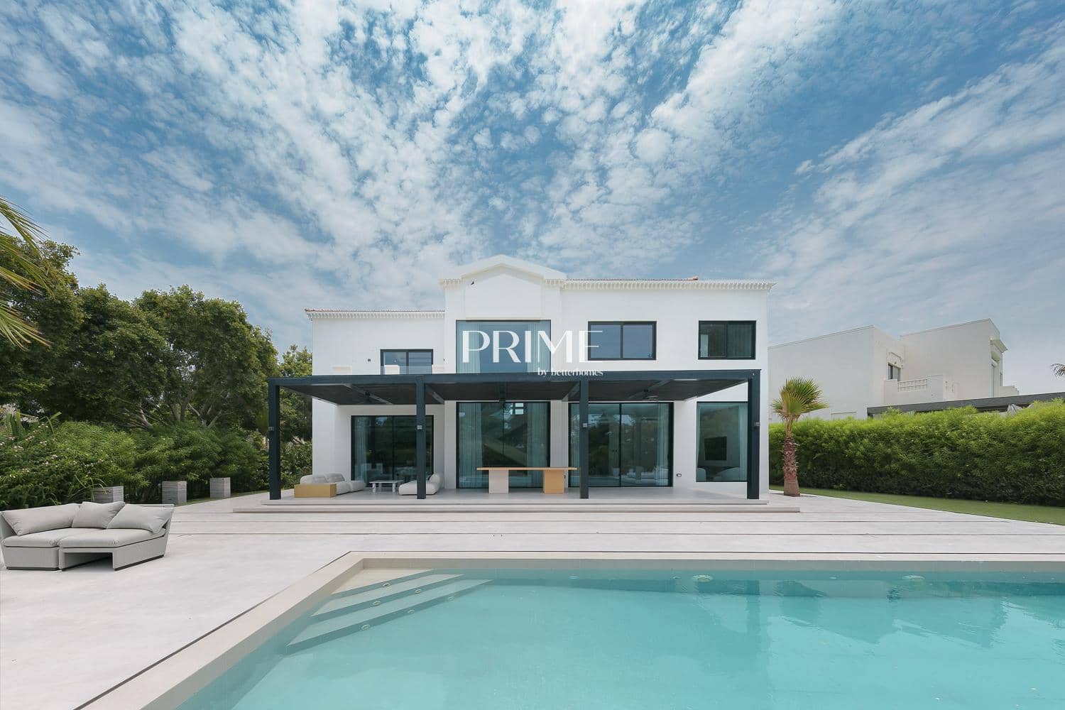 5 Bedroom Villa in Entertainment Foyer
