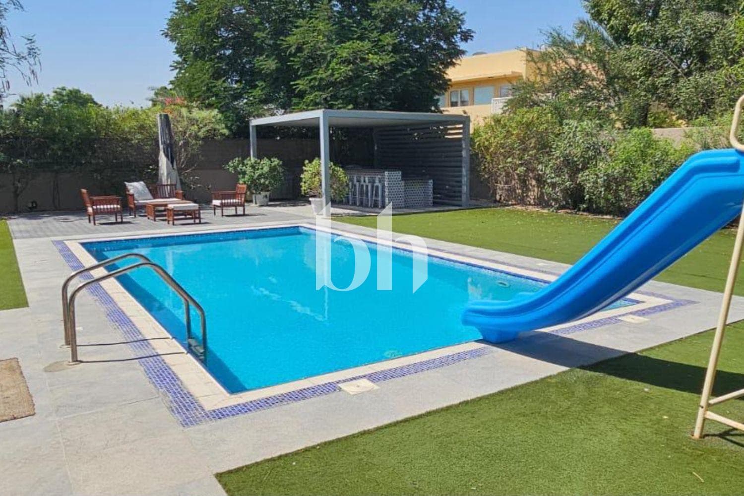 5 Bedroom Villa in Saheel - photo 2