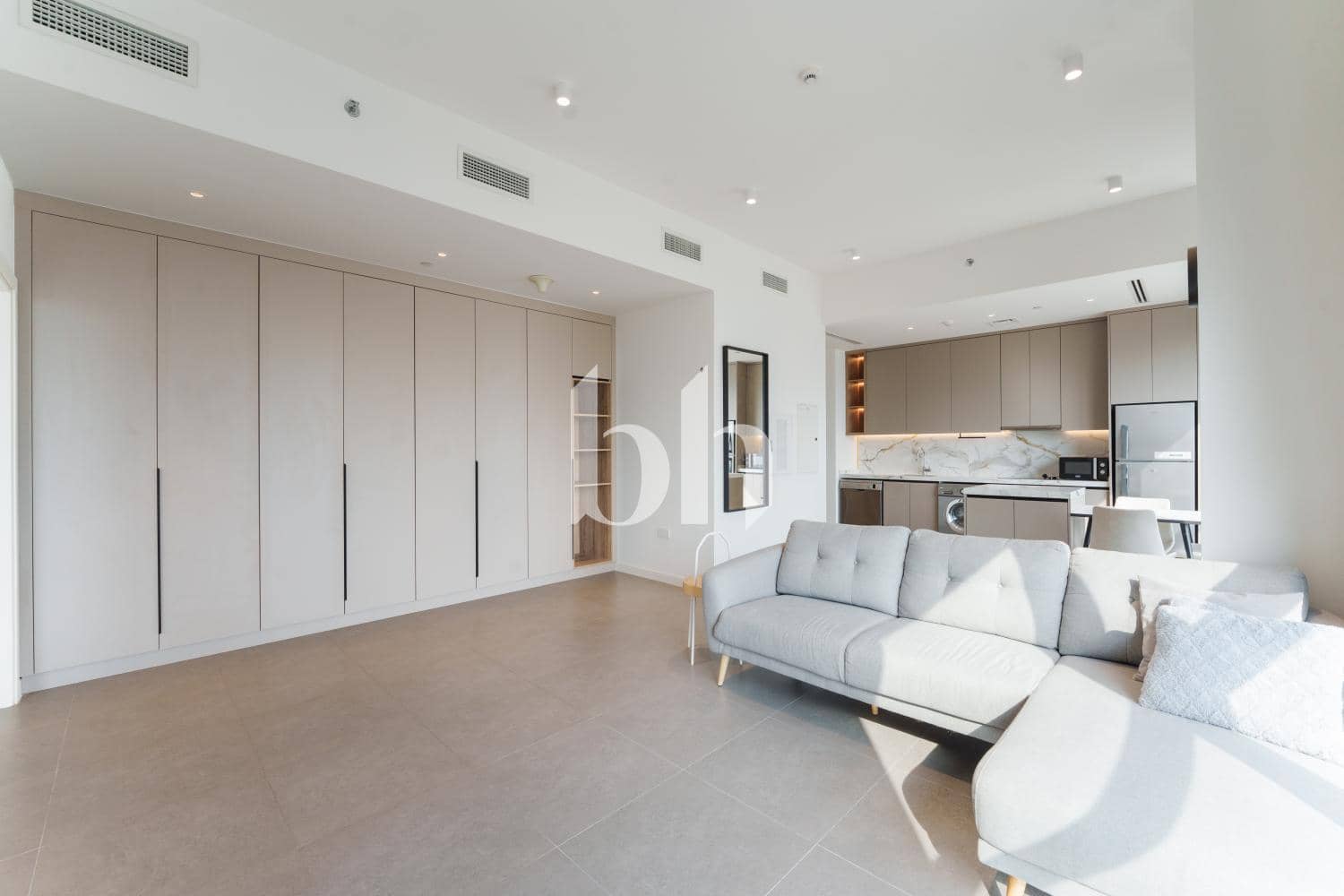 1 Bedroom Apartment in Pixel - photo 2