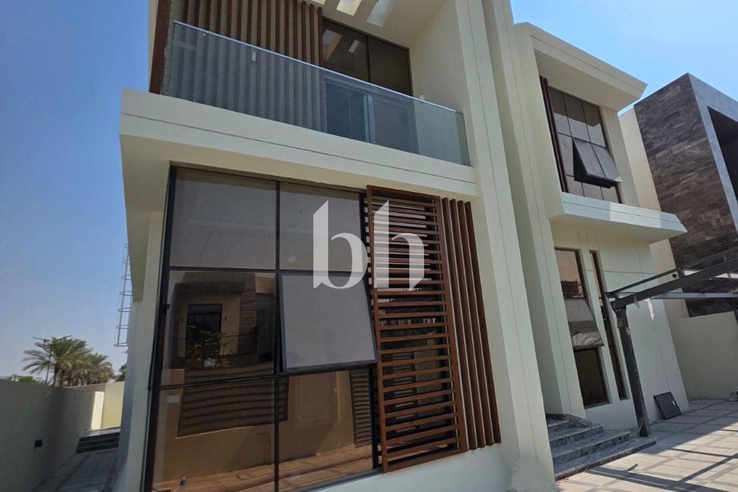 5 Bedroom Villa in Al Zahia 6 - photo 2
