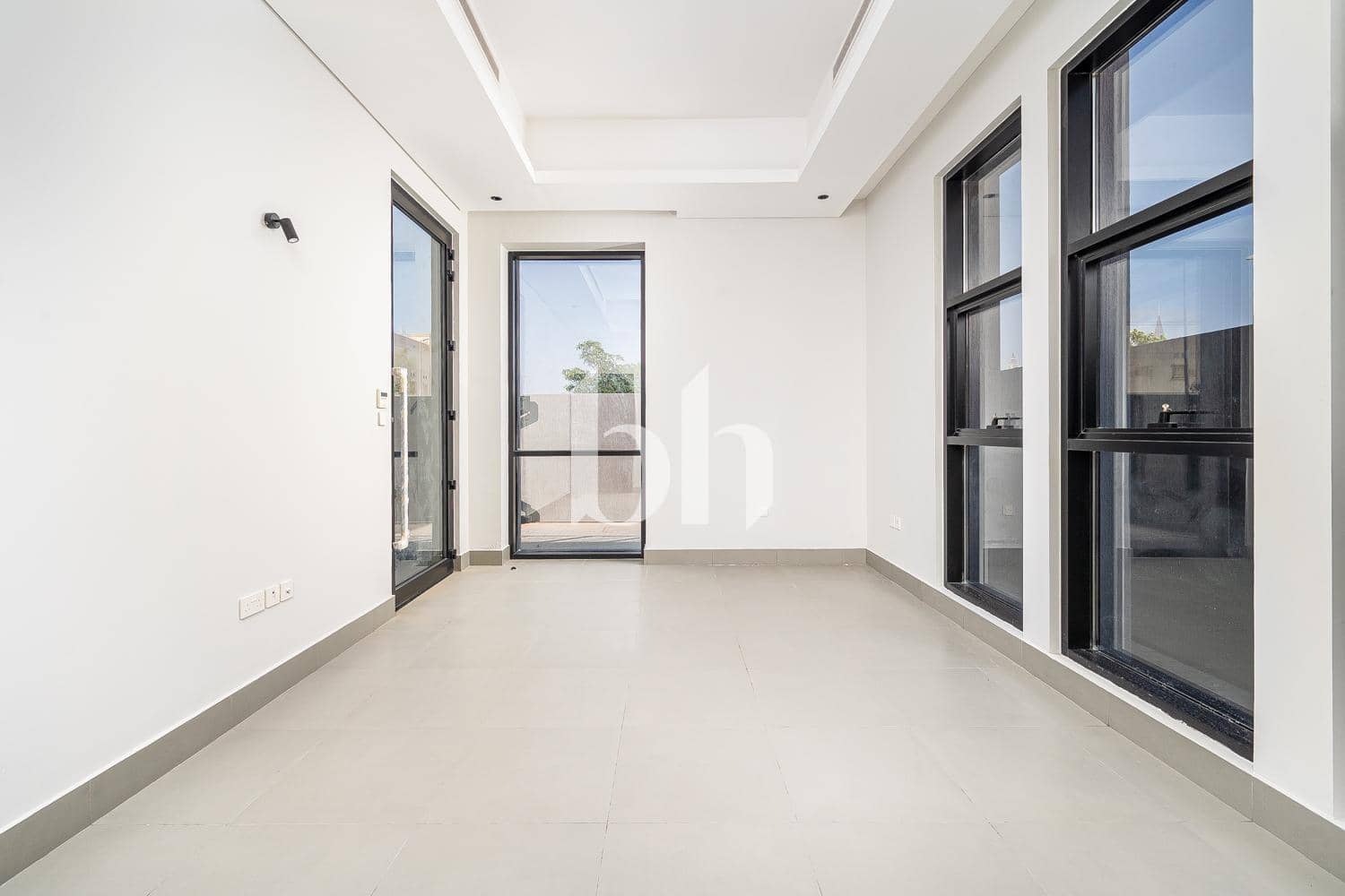 5 Bedroom Villa in Al Wasl Villas - photo 2