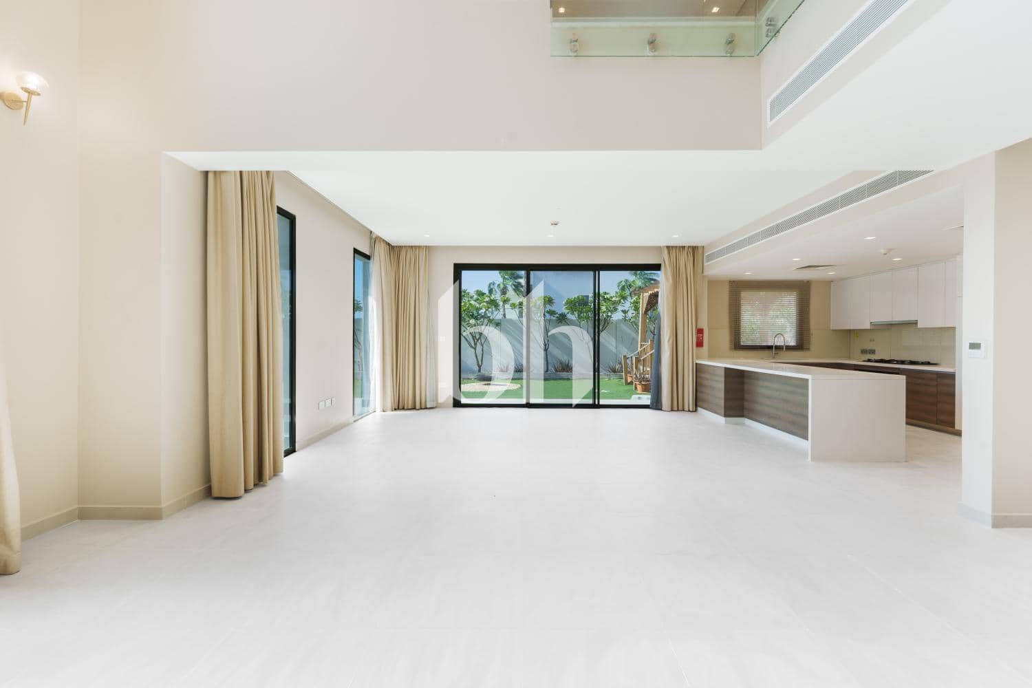 4 Bedroom Villa in Aspens - photo 2