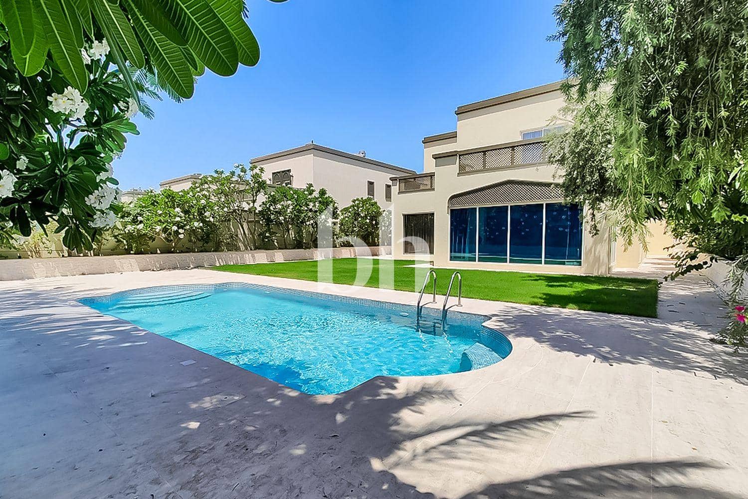 4 Bedroom Villa in Legacy Large