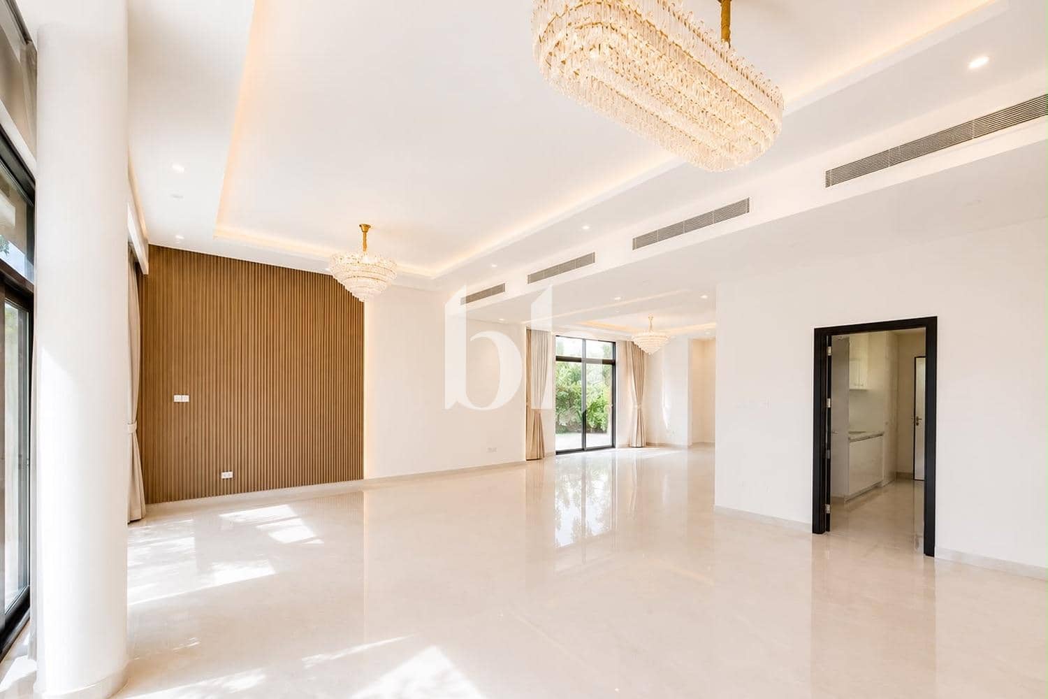 5 Bedroom Villa in Whitefield 1 - photo 1