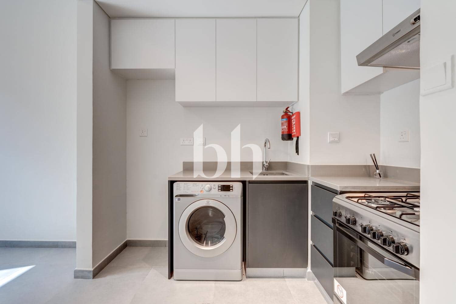 1 Bedroom Apartment in The Solo - photo 2