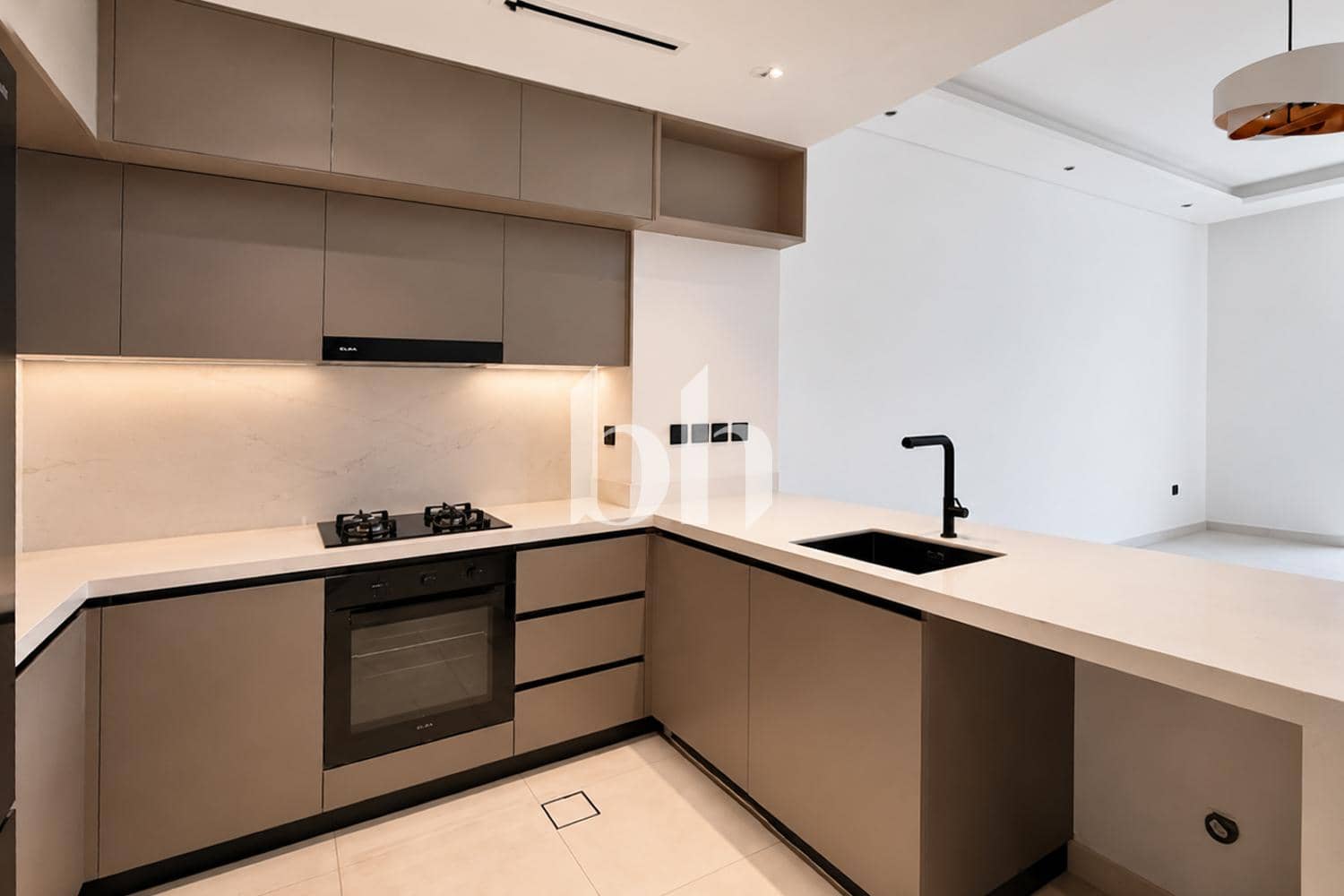 1 Bedroom Apartment in H Three by Aurora