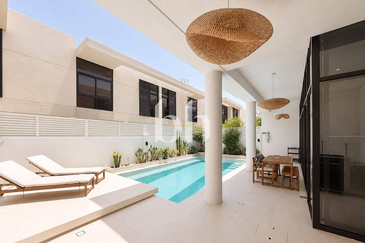 3 Bedroom Villa in Rochester - photo 1