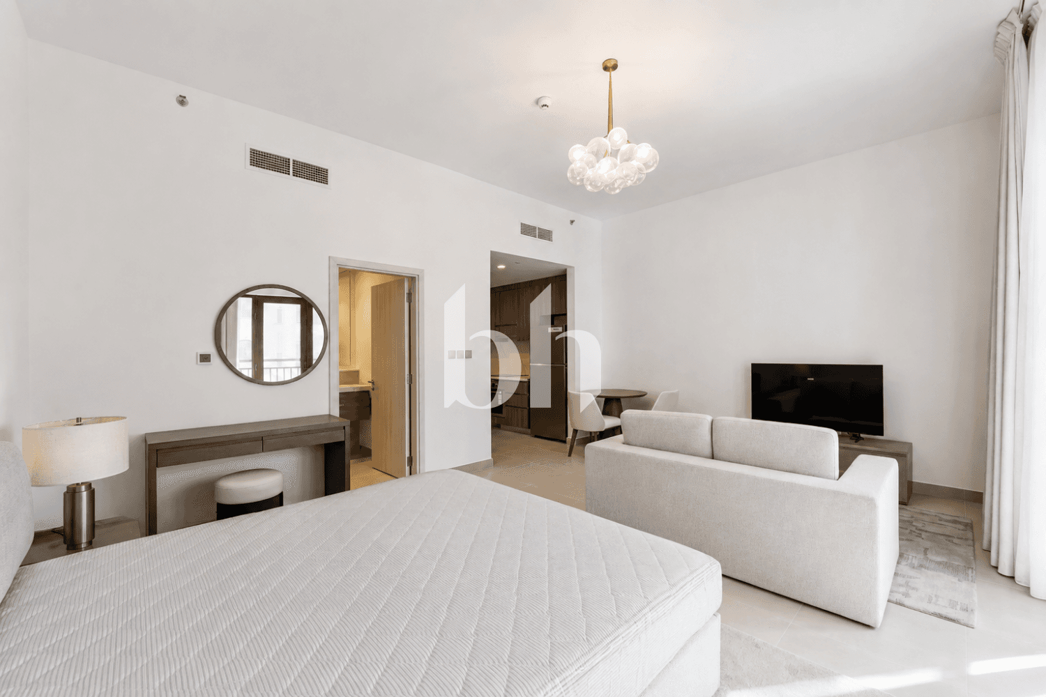 Studio Apartment in Views A - photo 2