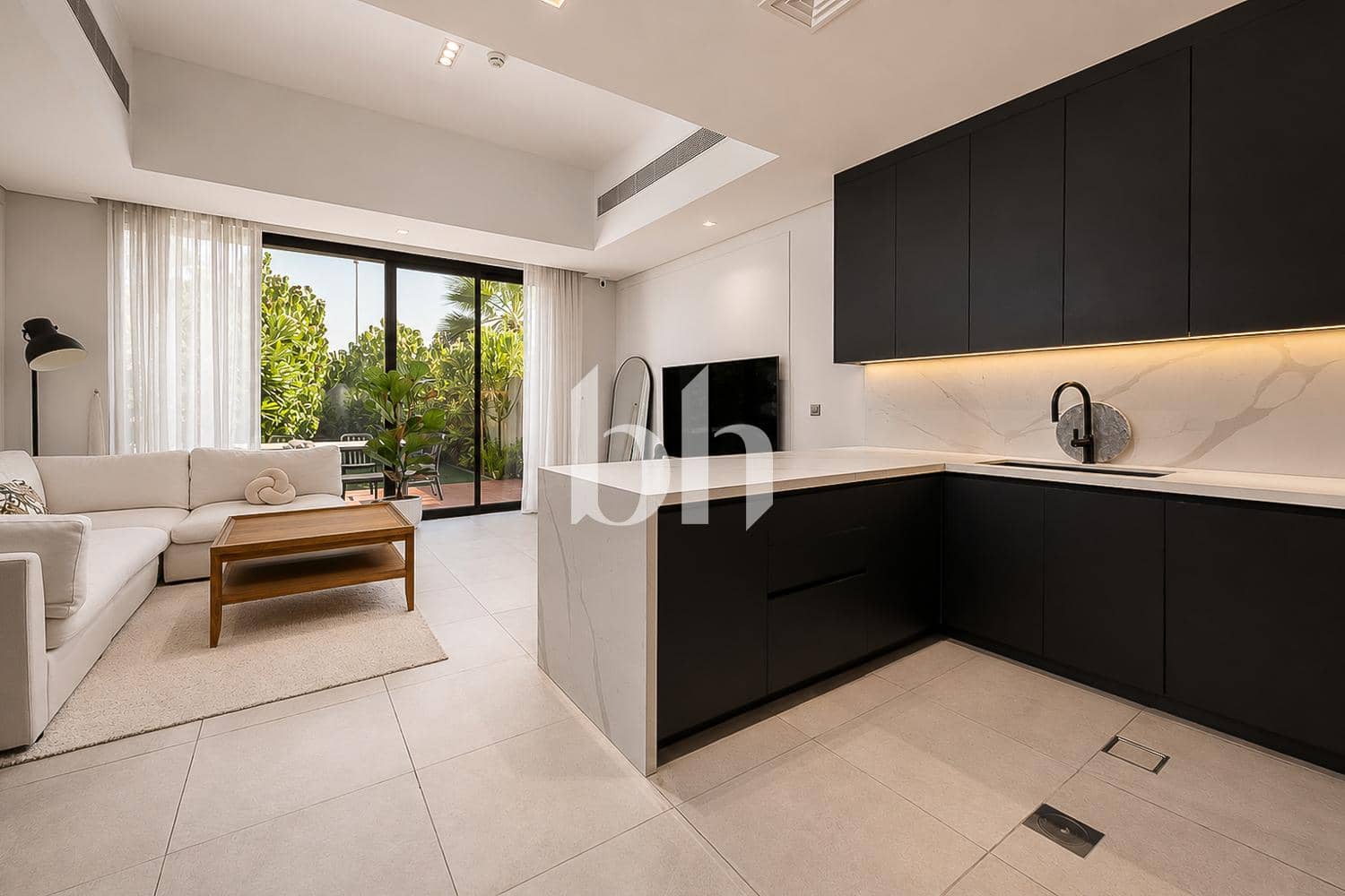 2 Bedroom Townhouse in MAG Eye